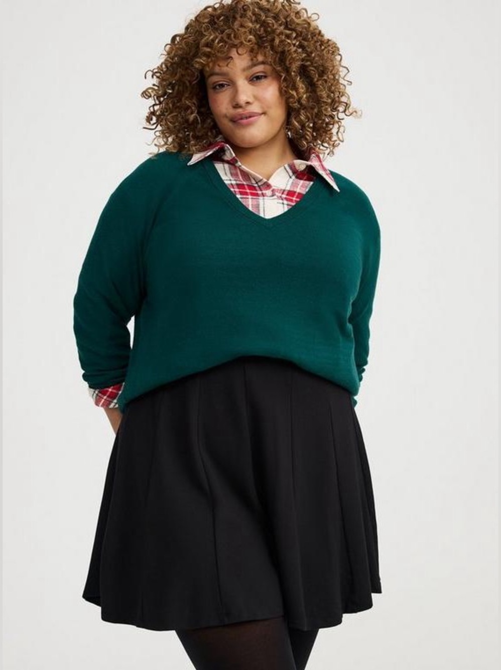 NWT Torrid Everyday Soft Pullover Sweater Botanical Garden Green V Neck Raglan